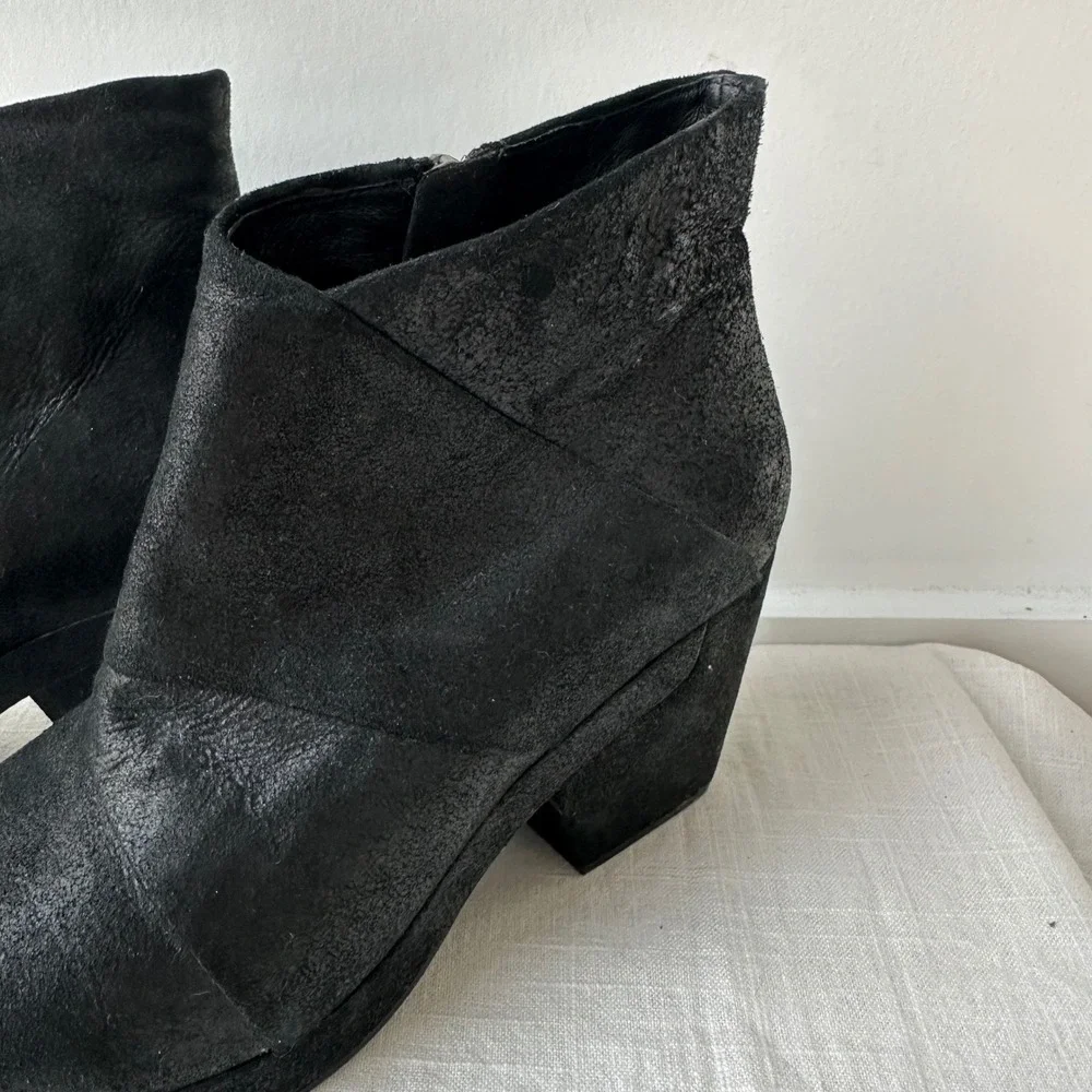 Eileen Fisher Black Suede Platform Block Heel Ankle Boots‎ Women's Size 10